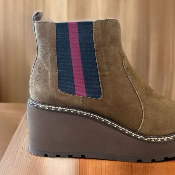 Cecelia New York Gemma Suede Boots in Brown - Picture 7 of 14